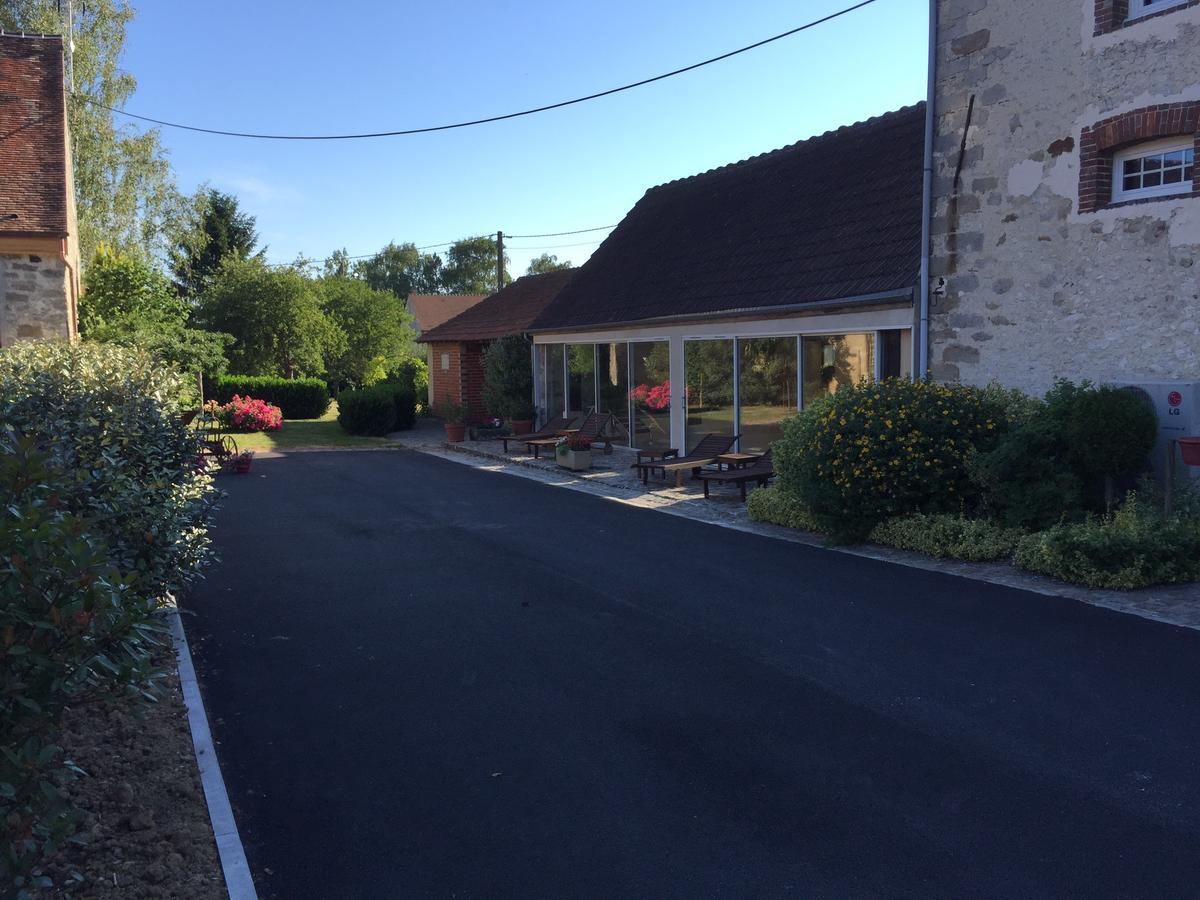La Ferme Briarde Bed & Breakfast Couperdrix Exterior photo
