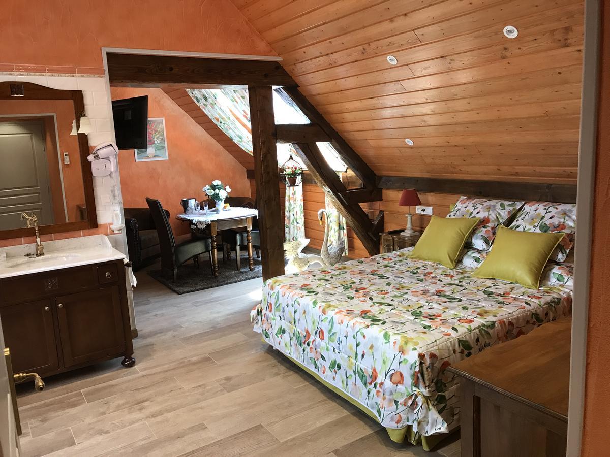 La Ferme Briarde Bed & Breakfast Couperdrix Exterior photo