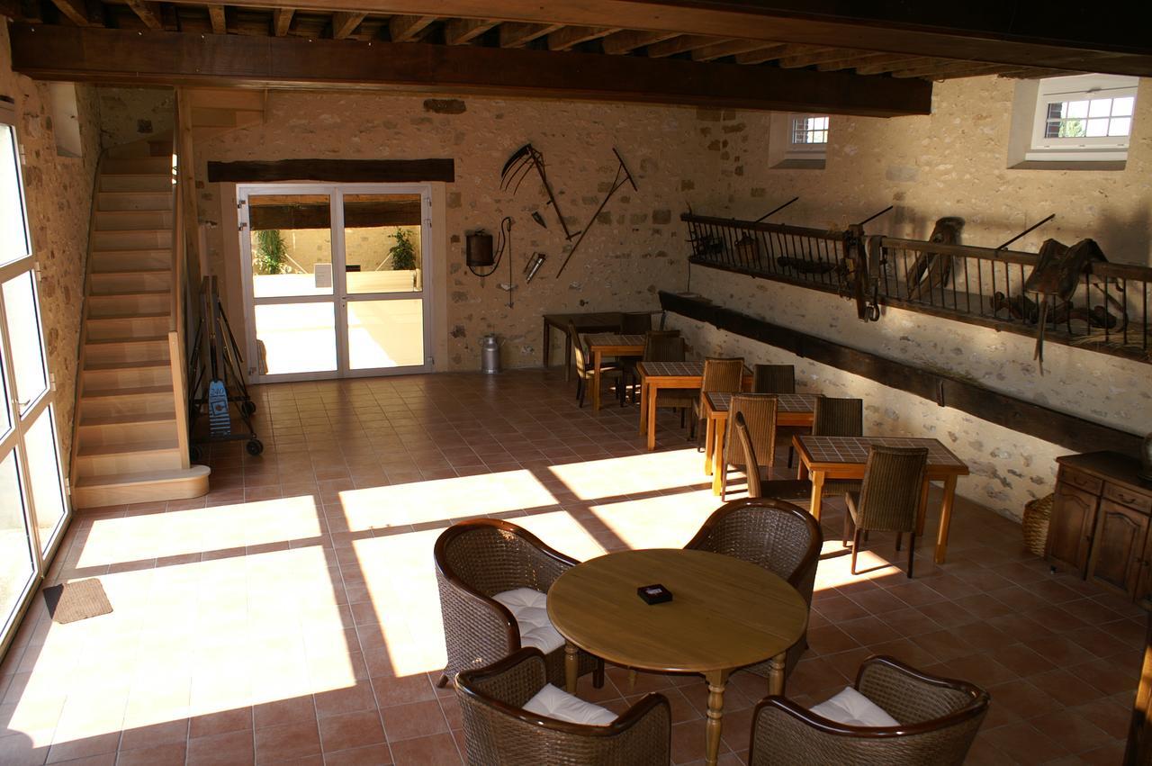 La Ferme Briarde Bed & Breakfast Couperdrix Exterior photo
